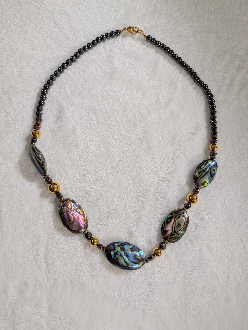 VTG Lee Sands (LS) Abalone Shell Beaded Necklace - Iridescent Black, Pink & Gold